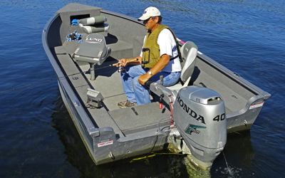 image of deluxe lund fishing boat