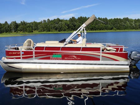 image of pontoon boat for rent at four seasons resort